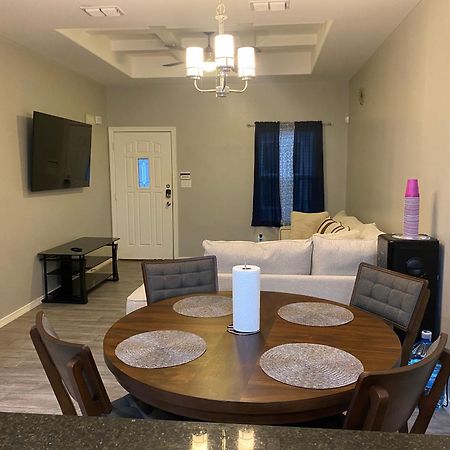 Apartamento Cozy Getaway With King Bed Near Utrgv Edinburg Exterior foto